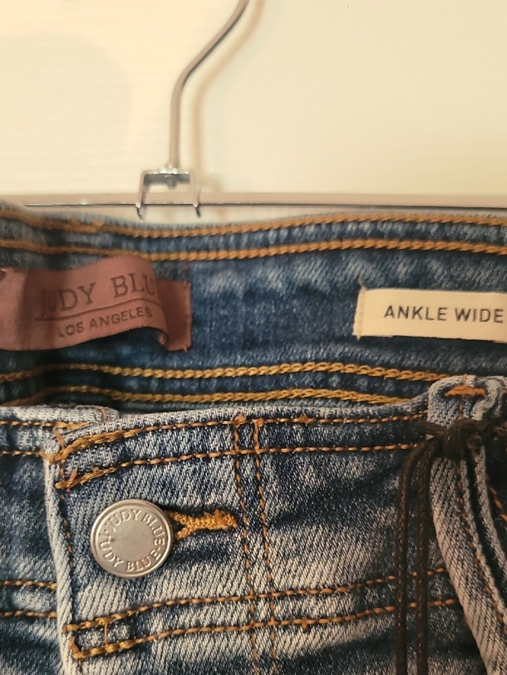 Judy Blue Wide-Leg Mid-Rise Frayed Hem Jeans - Light Blue - Picture 2 of 4
